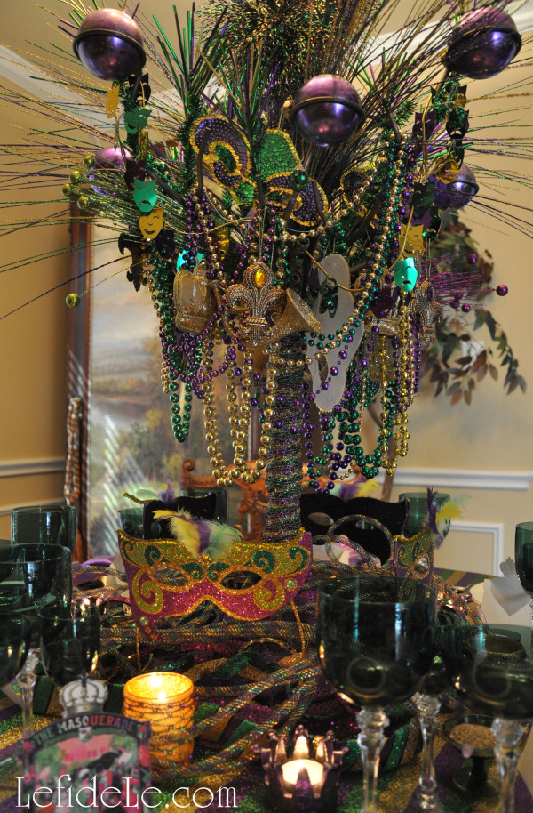 mardi gras mask napkin rings