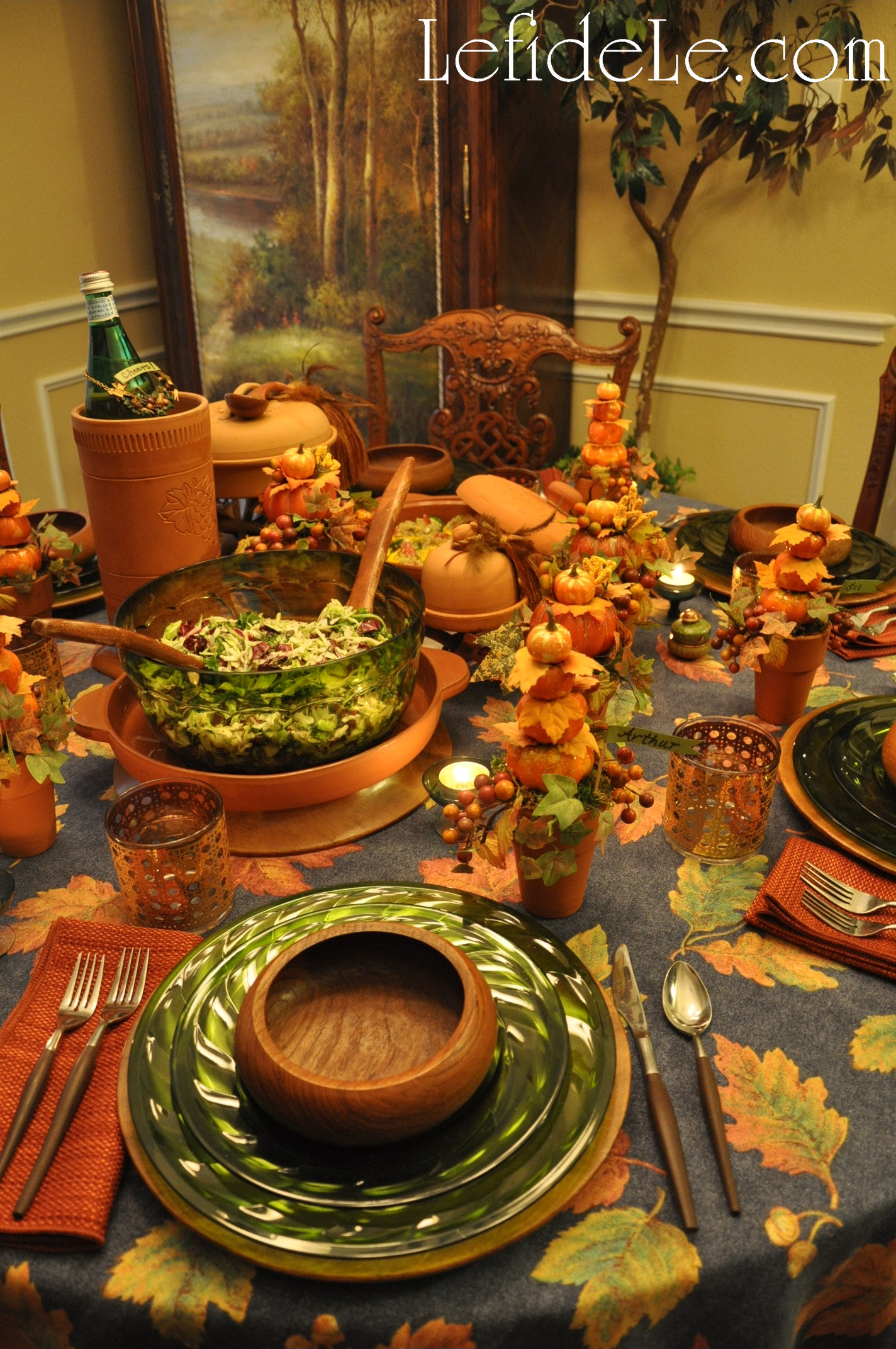 Fall Leaves Pumpkins Thanksgiving Tablescape Décor Ideas
